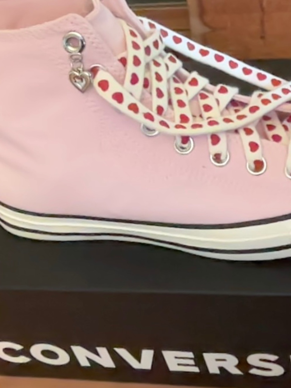 CONVERSE CHUCK TAYLOR ALL STAR HI-TOP SNEAKER VALENTINE DAY PINK/NEW FOUND BLOOM - Picture 7 of 11